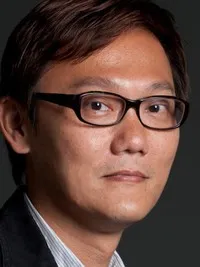배우, 감독인 써니 럭의 대표 이미지