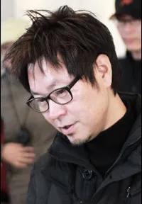영화감독인 이로이의 대표 이미지