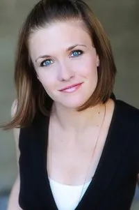 영화배우인 라이언 드리스콜의 대표 이미지