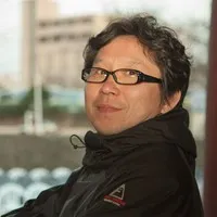 영화감독인 송규학의 대표 이미지