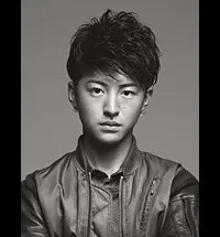 영화배우, 가수인 사노 레오의 대표 이미지