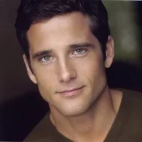 영화배우인 토드 카훈의 대표 이미지