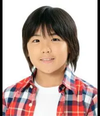 영화배우인 스에오카 타쿠토의 대표 이미지