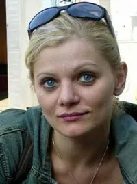 영화배우인 오펠리아 포피의 대표 이미지