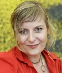 영화배우인 카트린 살레의 대표 이미지