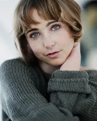 영화배우인 파니 투롱의 대표 이미지