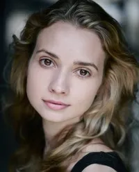 영화배우인 사라 벡 매더의 대표 이미지