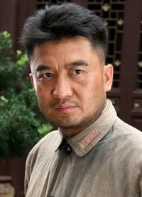 영화배우인 홍위의 대표 이미지