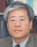 (전직)판사인 김윤수의 대표 이미지