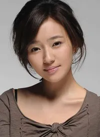 영화배우인 초준염의 대표 이미지