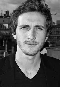 영화배우인 밥티스트 르카플랭의 대표 이미지