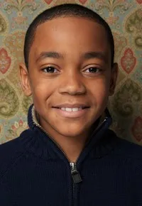 영화배우인 마이클 레이니 주니어의 대표 이미지