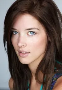 영화배우인 첼시 턴보의 대표 이미지