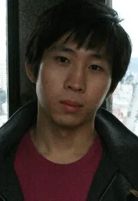 감독인 현정재의 대표 이미지