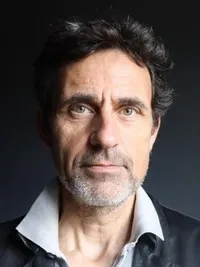 영화배우인 에릭 수블레의 대표 이미지