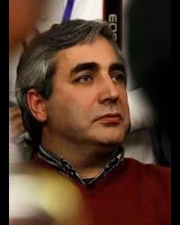 영화감독인 에브라힘 하타미키아의 대표 이미지