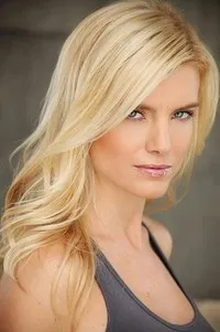 영화배우인 유지니아 쿠즈미나의 대표 이미지