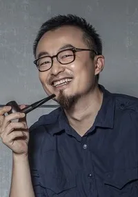 영화감독인 양뢰의 대표 이미지