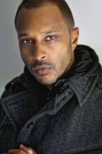 영화배우인 찰스 포터의 대표 이미지