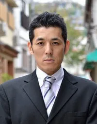 영화배우인 에도 쥰의 대표 이미지
