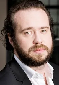 영화배우인 이베인 세허르스의 대표 이미지