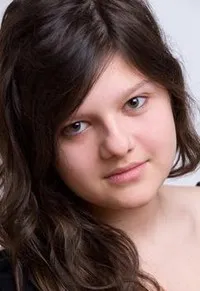 영화배우인 클레망스 뒤프렌-델리에의 대표 이미지