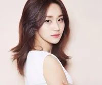 탤런트, 영화배우인 정유민의 대표 이미지