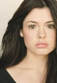 영화배우인 알렉스 프른카의 대표 이미지