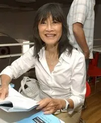 영화감독인 프리다 리 목의 대표 이미지