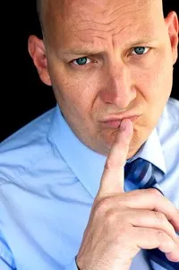 영화배우인 댄 바케달의 대표 이미지