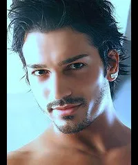 영화배우인 시한 쿨파의 대표 이미지