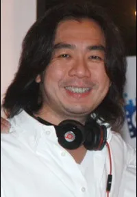 영화감독인 아순 마와르디의 대표 이미지