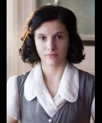 영화배우인 클라라 나카의 대표 이미지