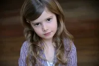 영화배우인 매켄지 모스의 대표 이미지