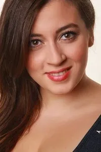 영화배우인 부르주 괸데르의 대표 이미지