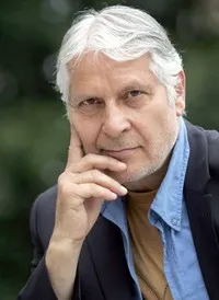 영화배우인 보리스 카바차의 대표 이미지