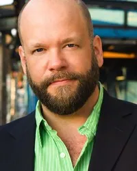 영화배우인 브라이언 킨의 대표 이미지