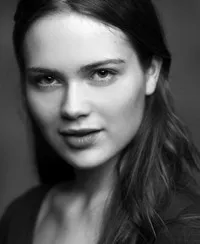 영화배우인 헤라 힐마의 대표 이미지