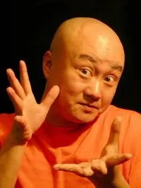 영화배우인 하가위의 대표 이미지
