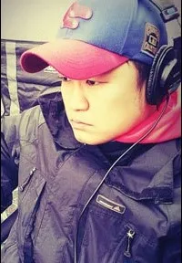 영화감독인 신운하의 대표 이미지