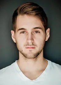 영화배우인 P.J. 부두스케의 대표 이미지