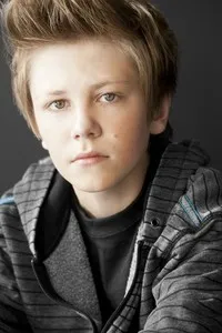 영화배우인 칼렙 바윅의 대표 이미지