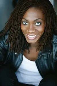 영화배우인 케이샤 졸라의 대표 이미지