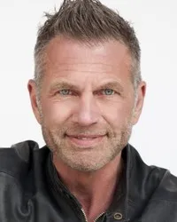 영화배우인 스티브 행크스의 대표 이미지