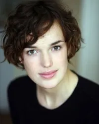 영화배우인 엘리자베스 헨스트리지의 대표 이미지