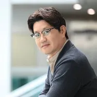 대학교수, 영화감독인 민경원의 대표 이미지
