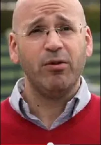 영화제작자인 아담 립셔스의 대표 이미지