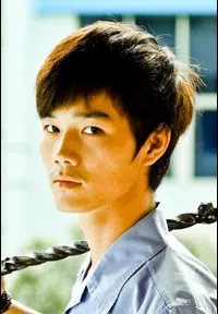 영화배우인 나람산의 대표 이미지