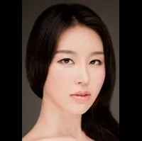 영화배우, 모델, 연극배우인 이애린의 대표 이미지