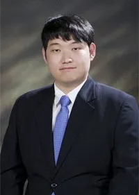 애니메이션 감독인 이동욱의 대표 이미지